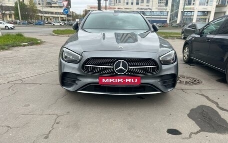 Mercedes-Benz E-Класс, 2021 год, 6 600 000 рублей, 4 фотография