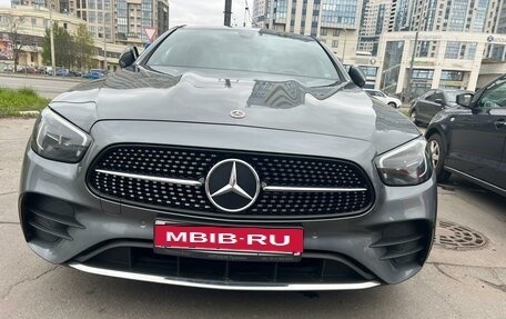 Mercedes-Benz E-Класс, 2021 год, 6 600 000 рублей, 3 фотография