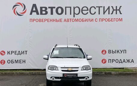 Chevrolet Niva I рестайлинг, 2017 год, 825 000 рублей, 3 фотография