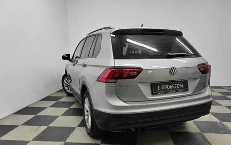 Volkswagen Tiguan II, 2019 год, 2 736 000 рублей, 6 фотография