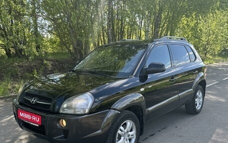 Hyundai Tucson III, 2006 год, 900 000 рублей, 1 фотография