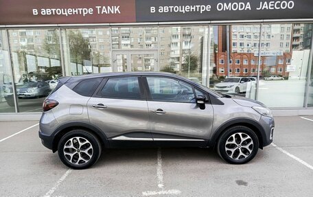 Renault Kaptur I рестайлинг, 2017 год, 1 375 000 рублей, 4 фотография