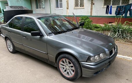 BMW 3 серия, 1992 год, 270 000 рублей, 2 фотография