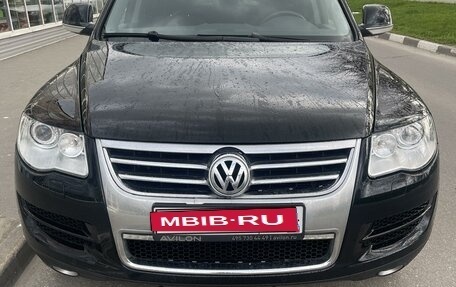 Volkswagen Touareg III, 2007 год, 1 970 000 рублей, 2 фотография