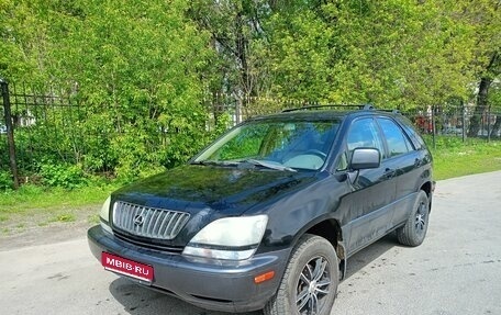 Lexus RX IV рестайлинг, 2000 год, 880 000 рублей, 1 фотография