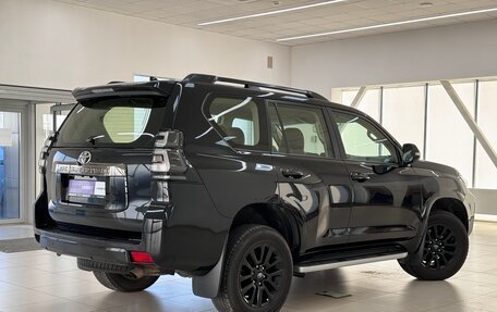 Toyota Land Cruiser Prado 150 рестайлинг 2, 2021 год, 6 950 000 рублей, 2 фотография