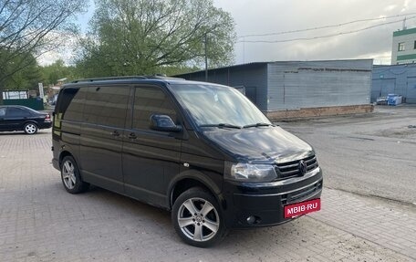 Volkswagen Transporter T5 рестайлинг, 2013 год, 1 079 000 рублей, 2 фотография