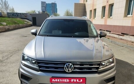 Volkswagen Tiguan II, 2018 год, 2 500 000 рублей, 15 фотография