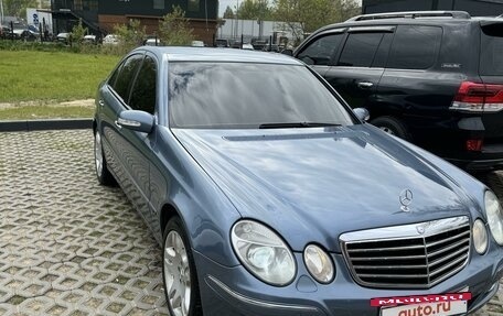 Mercedes-Benz E-Класс, 2003 год, 850 000 рублей, 2 фотография