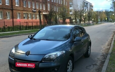 Renault Megane III, 2014 год, 870 000 рублей, 2 фотография