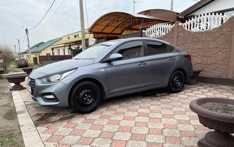 Hyundai Solaris II рестайлинг, 2017 год, 1 320 000 рублей, 7 фотография