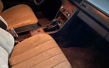 Mercedes-Benz W124, 1987 год, 140 000 рублей, 8 фотография