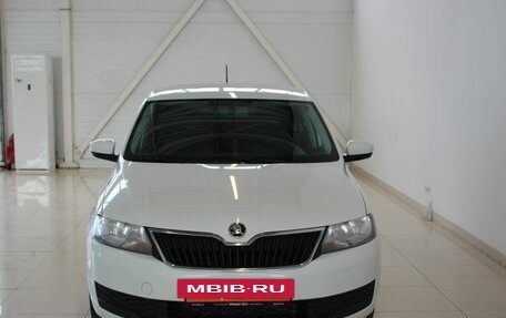 Skoda Rapid I, 2018 год, 1 370 000 рублей, 2 фотография