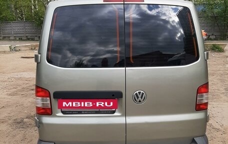 Volkswagen Transporter T5 рестайлинг, 2011 год, 1 800 000 рублей, 3 фотография