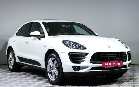 Porsche Macan I рестайлинг, 2017 год, 4 399 000 рублей, 3 фотография