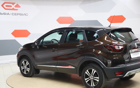 Renault Kaptur I рестайлинг, 2018 год, 1 790 000 рублей, 4 фотография