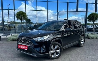 Toyota RAV4, 2020 год, 3 775 000 рублей, 1 фотография