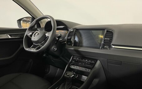 Skoda Karoq I, 2023 год, 3 409 776 рублей, 6 фотография