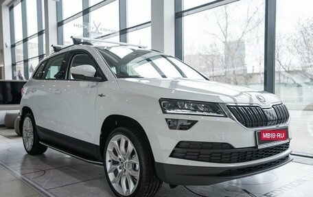 Skoda Karoq I, 2023 год, 3 518 821 рублей, 2 фотография