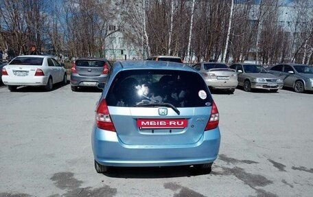 Honda Fit III, 2002 год, 385 000 рублей, 4 фотография