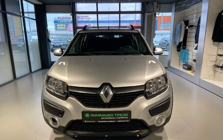 Renault Sandero II рестайлинг, 2016 год, 900 000 рублей, 2 фотография