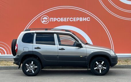 Chevrolet Niva I рестайлинг, 2016 год, 880 000 рублей, 6 фотография