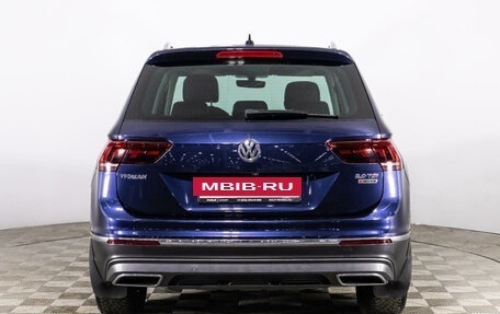 Volkswagen Tiguan II, 2017 год, 3 019 789 рублей, 6 фотография