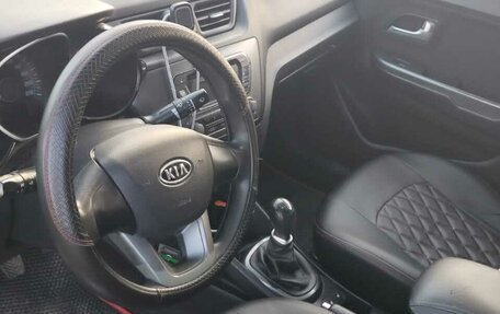 KIA Rio III рестайлинг, 2012 год, 700 000 рублей, 3 фотография