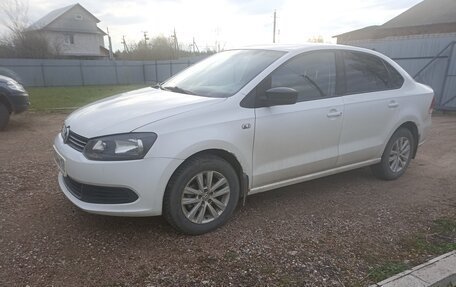 Volkswagen Polo VI (EU Market), 2013 год, 825 000 рублей, 1 фотография