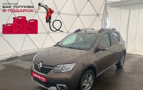 Renault Sandero II рестайлинг, 2021 год, 1 450 000 рублей, 1 фотография