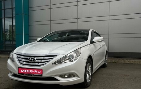 Hyundai Sonata VI, 2011 год, 1 100 000 рублей, 1 фотография