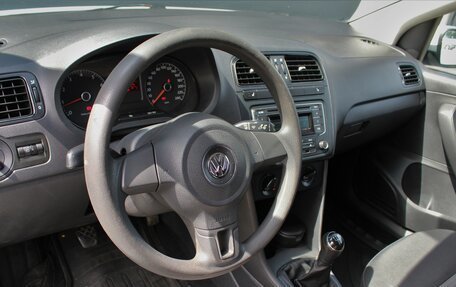 Volkswagen Polo VI (EU Market), 2013 год, 745 000 рублей, 11 фотография