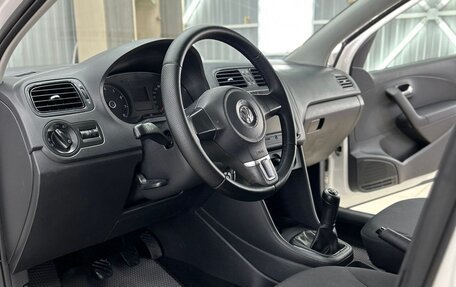 Volkswagen Polo VI (EU Market), 2012 год, 850 000 рублей, 7 фотография
