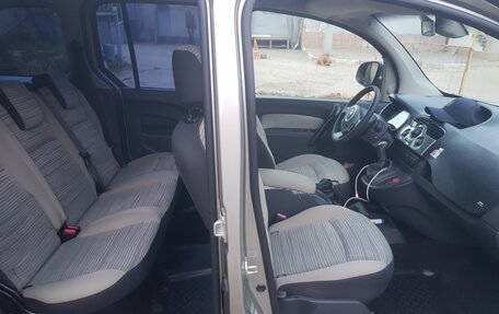 Renault Kangoo II рестайлинг, 2011 год, 850 000 рублей, 10 фотография