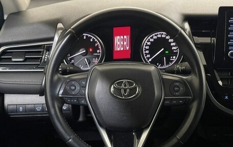 Toyota Camry, 2021 год, 3 290 000 рублей, 12 фотография