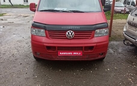 Volkswagen Transporter T5 рестайлинг, 2003 год, 680 000 рублей, 1 фотография