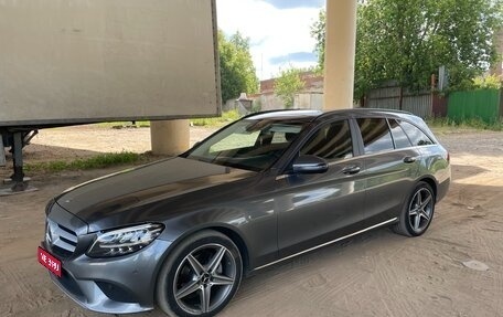 Mercedes-Benz C-Класс, 2018 год, 2 750 000 рублей, 1 фотография