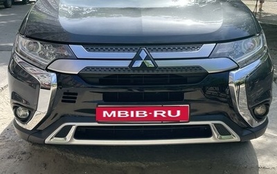 Mitsubishi Outlander III рестайлинг 3, 2019 год, 2 550 000 рублей, 1 фотография