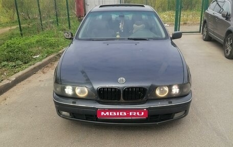 BMW 5 серия, 1997 год, 330 000 рублей, 1 фотография