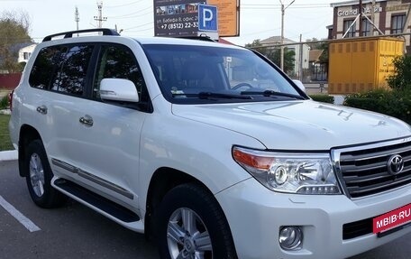 Toyota Land Cruiser 200, 2013 год, 4 250 000 рублей, 7 фотография