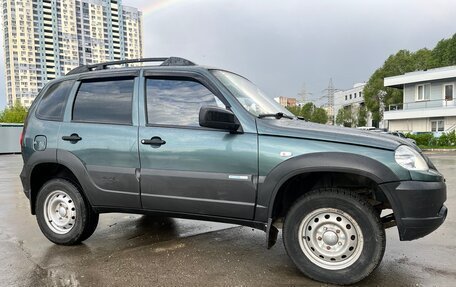 Chevrolet Niva I рестайлинг, 2014 год, 780 000 рублей, 3 фотография