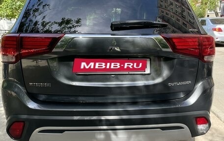 Mitsubishi Outlander III рестайлинг 3, 2019 год, 2 550 000 рублей, 2 фотография