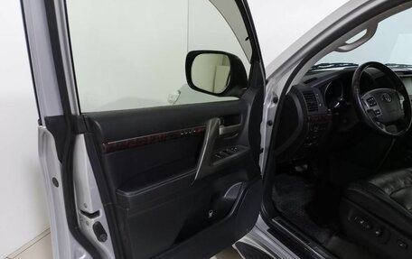 Toyota Land Cruiser 200, 2011 год, 3 600 000 рублей, 9 фотография