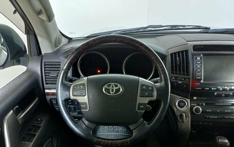 Toyota Land Cruiser 200, 2011 год, 3 600 000 рублей, 13 фотография