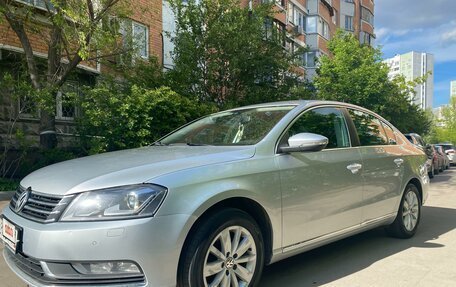 Volkswagen Passat B7, 2013 год, 1 335 000 рублей, 3 фотография