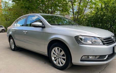 Volkswagen Passat B7, 2013 год, 1 335 000 рублей, 2 фотография