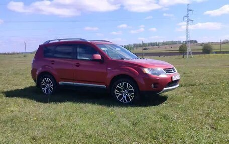 Mitsubishi Outlander III рестайлинг 3, 2008 год, 1 120 000 рублей, 2 фотография