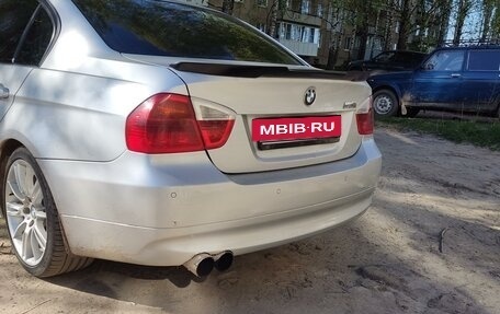 BMW 3 серия, 2005 год, 1 000 000 рублей, 4 фотография