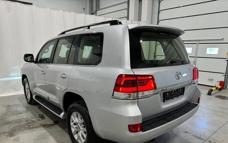 Toyota Land Cruiser 200, 2016 год, 6 990 000 рублей, 6 фотография