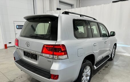 Toyota Land Cruiser 200, 2016 год, 6 990 000 рублей, 9 фотография